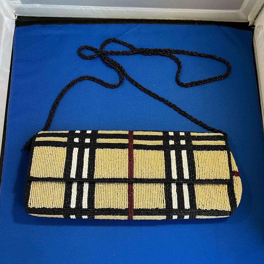 evening queen beaded purse